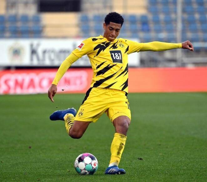 赫拉德-马丁：客战国米是生涯最佳比赛；选18号是因为阿尔巴