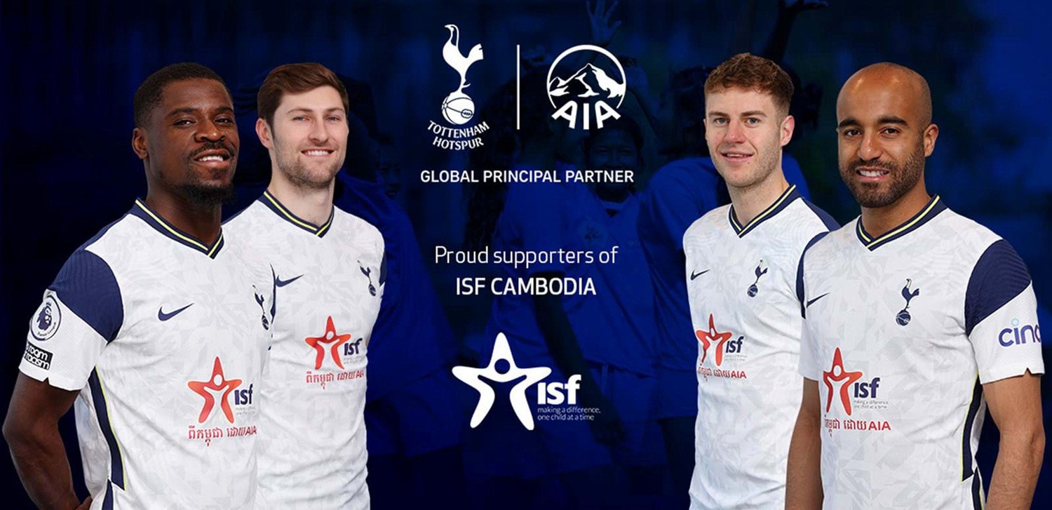 迪乌夫：过去我从没踢过右路，但只要能帮助球队我都愿意去做