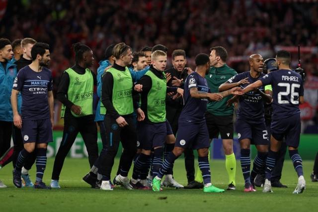 德甲500场里程碑，35岁霍村门将鲍曼成德甲历史第14位达成者