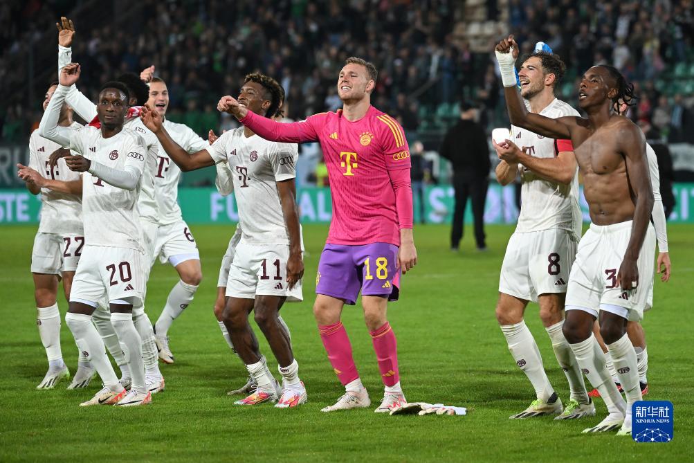 惊喜，曼联17岁青训小将詹姆斯-奥弗里入选澳大利亚国家队