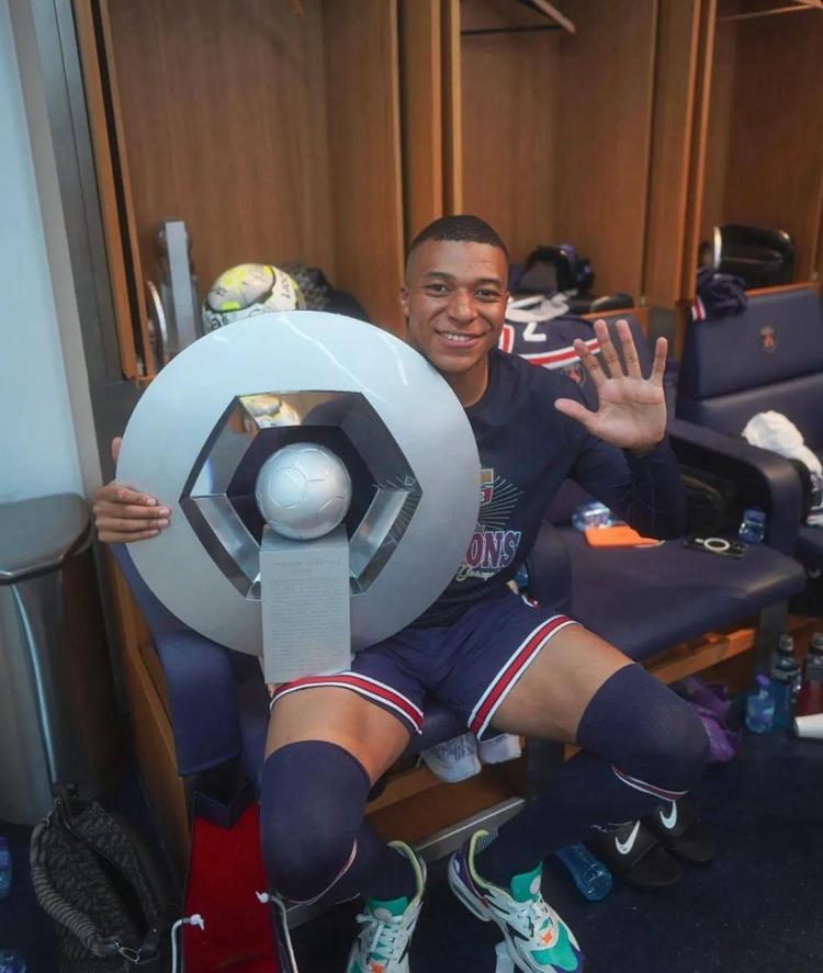 领先波兰3分+13个净胜球，荷兰基本锁定美加墨世界杯参赛席位