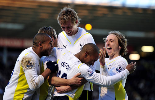 逆天乌龙！开场仅32秒町田泽维亚队长昌子源回传攻破自家大门