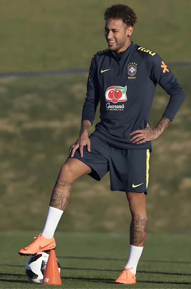 巴萨严打黄牛票！百起转售案震撼揭露，法兰克福战役前瞻