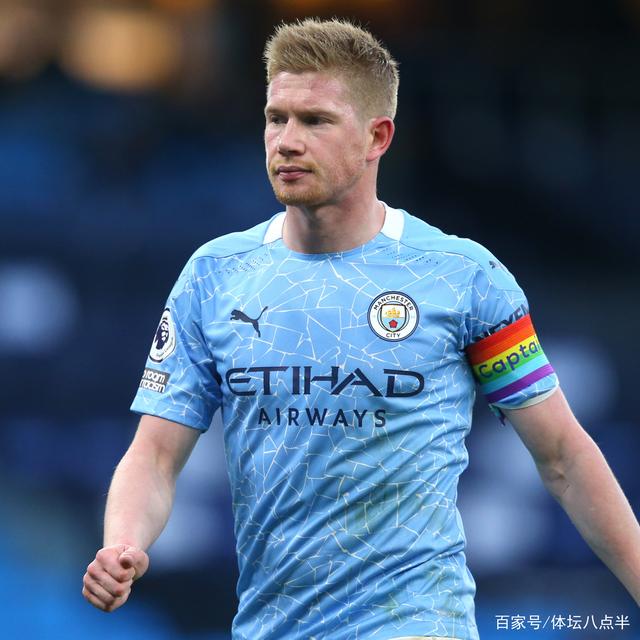 球迷：这球踢得跟动画一样